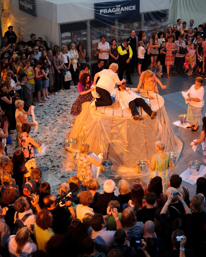 Performers in The Passion of Port Talbot