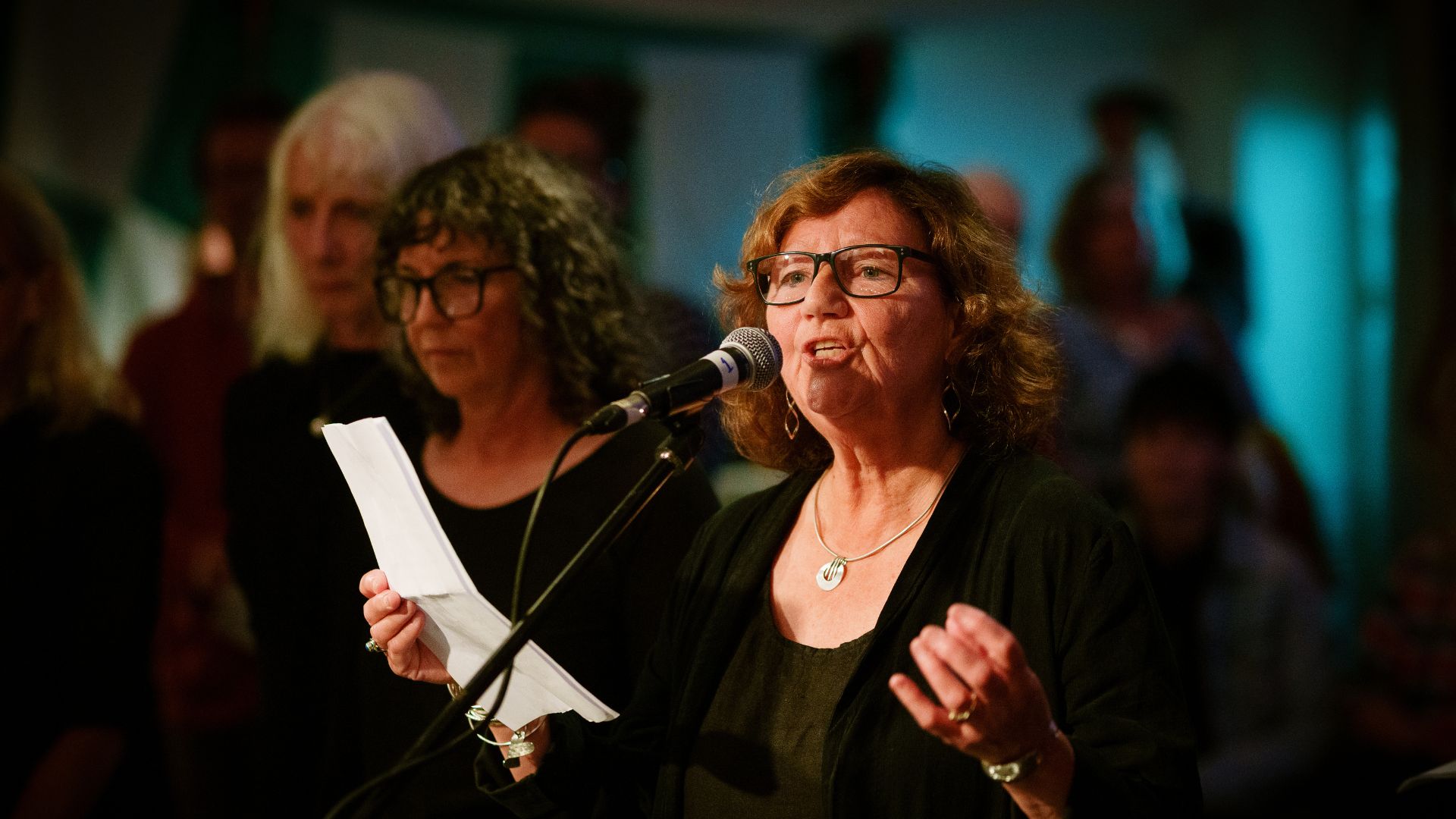 Blend Community member reads during From West Cornwall to the West Bank by Wildworks.